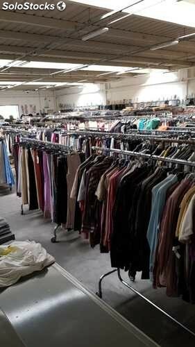 Stock abbigliamento donna uomo