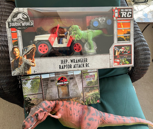 Jurassic world jeep c - jurassic, world,