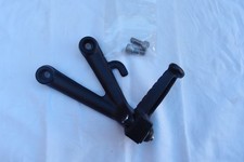 Pedana passeggero sinistra per Triumph Speed Triple 955