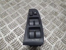 8482005100 front left window