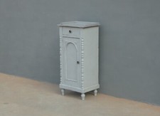 Comodino mobiletto con anta e