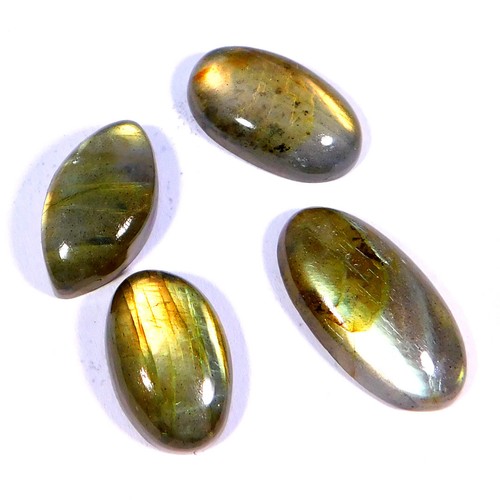 Pietra preziosa - 64,10, ct.