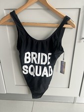 Costume da bagno nuovo con