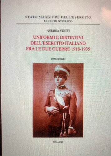 Uniformi distintivi - uniformi,