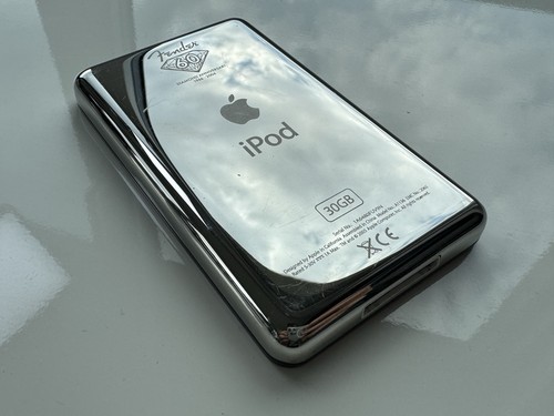 Ipod classic 30gb - classic, fender