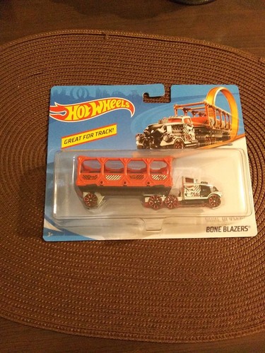 Hot wheels bone blazers camion - bone,
