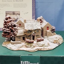 Lilliput Lane Christmas Cottages First Snow At Blue Bell Boxed With Deeds