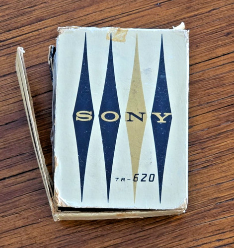Sony vintage 620 radio - vintage,