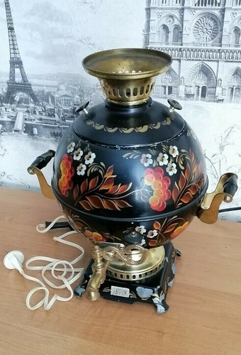 Antico bollitore samovar