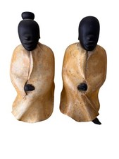 Sculture in legno intagliato