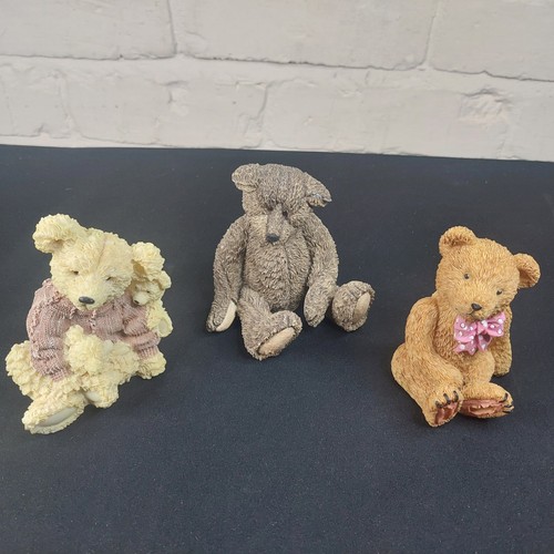Teddy bear figurines - x3,