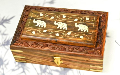 Scatola legno con trucioli - scatola,