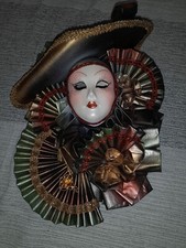 maschera decorativa vintage in