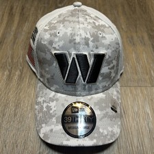Cappello New Era Washington Commanders Salute to Service 2024 Uomo Sideline Mimetico