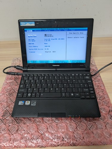 Toshiba nb500 12x intel - toshiba, atom