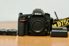 Nikon D750 corpo full size