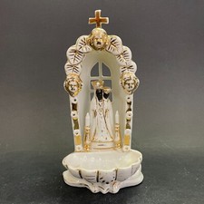 Bénitier scène religieuse