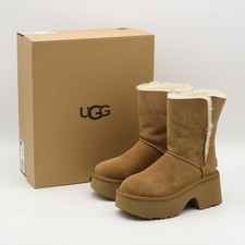 1171533-CHE UGG Esmee Boot in