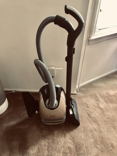 Miele vacuum celebration - vacuum,