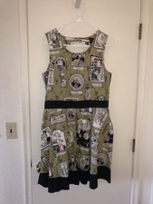 Abito retrò modello parete