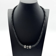 Pelle intrecciata nera