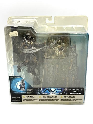 Mcfarlane 2005 avp - mcfarlane, predator