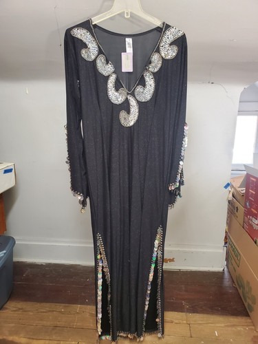 Costume lungo egiziano nero