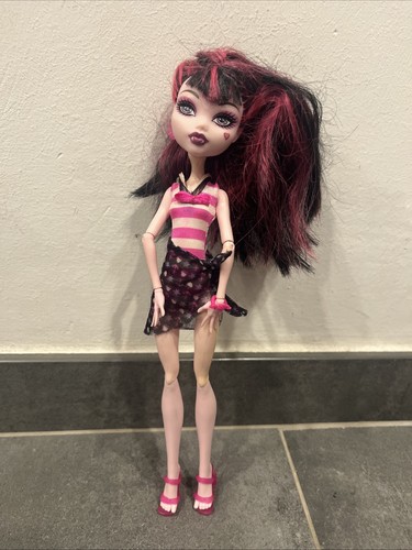 Monster high draculaura skull - monster,