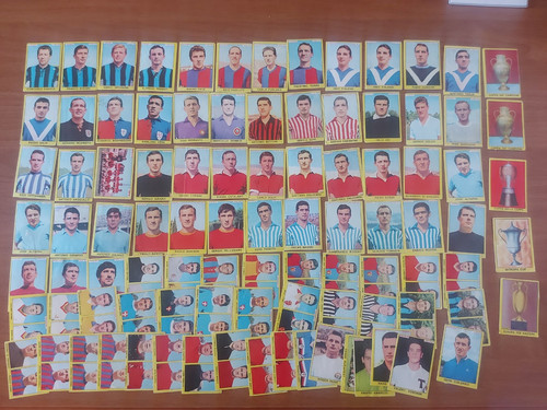Figurine calciatori panini - 90,