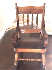Vintage  Sedia a dondolo in miniatura a dondolo in noce marrone, 1 7/8" con altezza x 4"