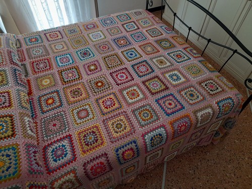 Coperta granny uncinetto