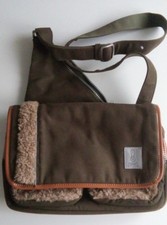 Borsa tracolla verde bosco con bordo in pelo lana sulle tasche, marca Zippo