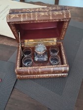 Cave à Liqueur En Trompe