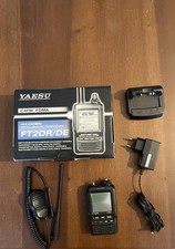 Yaesu FT-2 DR/DE con accessori