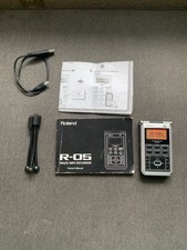 Roland R-05 Studio