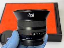 Carl zeiss distagon touit - zeiss,