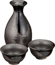 Set Di Bottiglie Di Sake