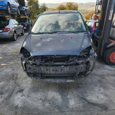 Ricambi usati sul piazzale