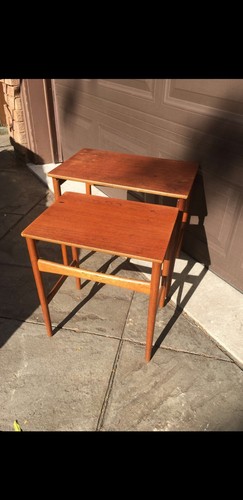 Nesting tables 40 - tables,, at-40