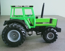 Siku 1:32 - DEUTZ-FAHR DX 4.70