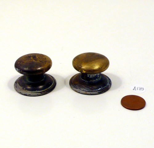 Coppia pomelli manigliette - di,