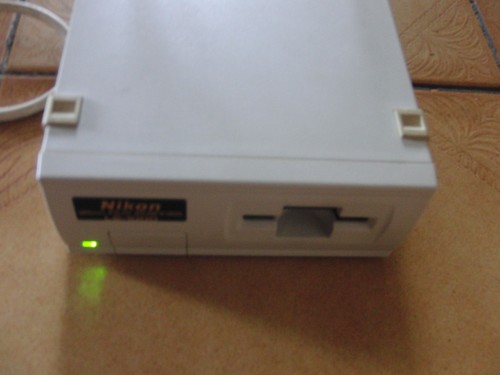 Nikon 1000 100 240v scsi - 100-240v,