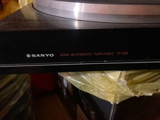 giradischi nero sanyo tp 266