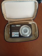 Nikon Coolpix S210 Con due