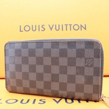 Louis Vuitton Damier