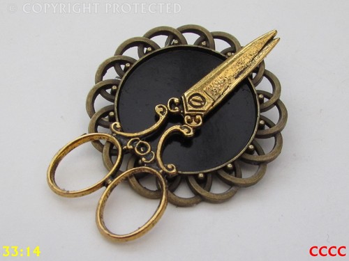 Spilla distintivo steampunk