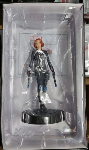Black widow figure marvel - black,