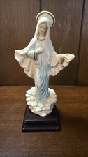 Statuina Madonna Santini