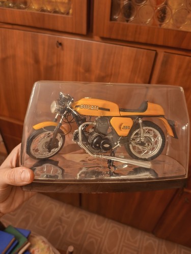 Protar ducati 750 sp0rt - ducati,