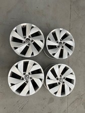 4 cerchi usati 17 " ORIGINALI  VW GOLF 8 7.5x17 5x112 ET51 57.1